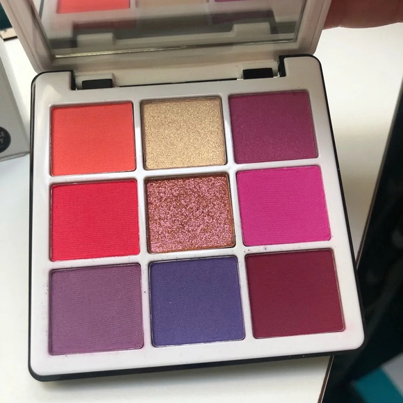 ANASTASIA BEVERLY HILLS NORVINA PIGMENT PALETTE - Picture 2 of 3